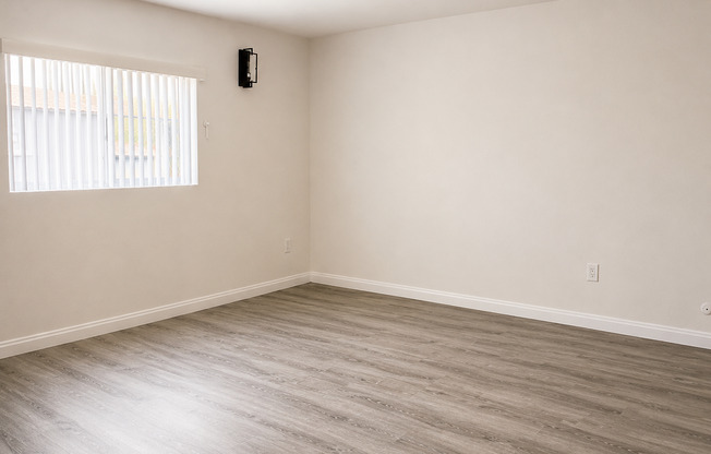 1 bed, 1 bath, 700 sqft, $2,195, Unit 2336-56