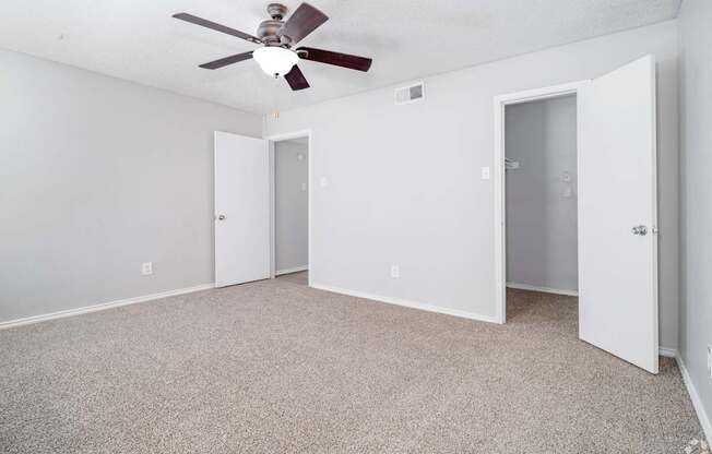 The Broadwater at Salado Creek Bedroom