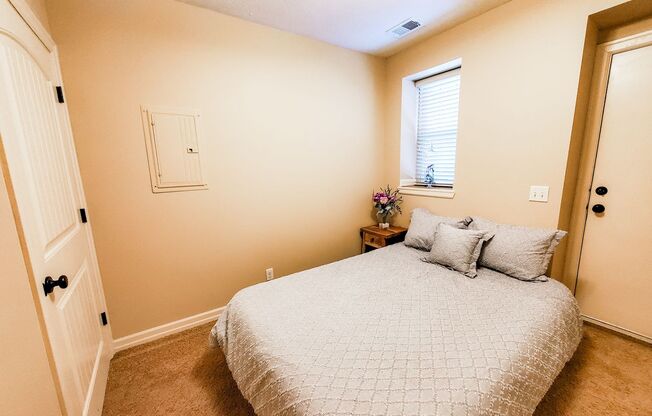 1 bed, 1 bath, 650 sqft, $1,095, Unit 601 - Unit 104 A650