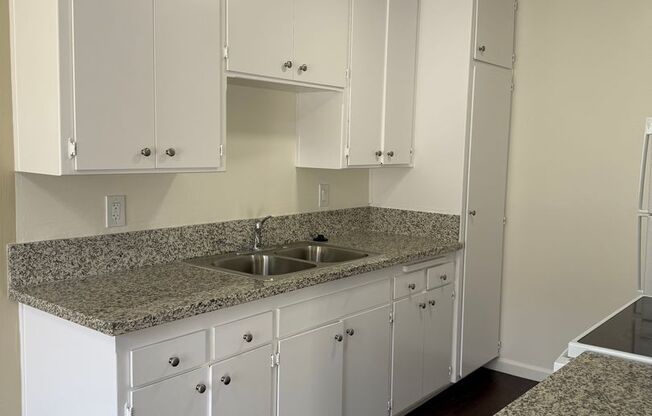 Castle Park Garden Apartments