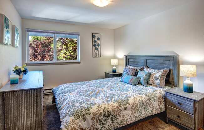 Tacoma Apartments- Heatherstone Apartments-bedroom