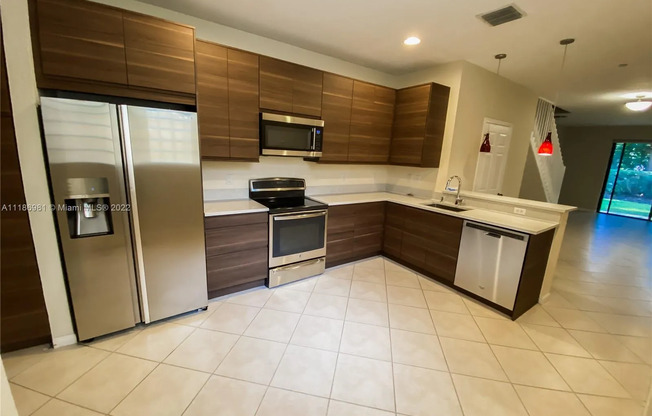 4272 Vineyard Cir