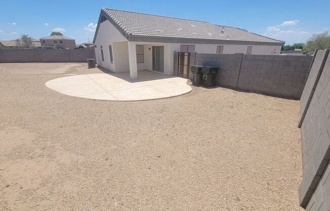 Upgraded 3 Bedroom With Bonus Room