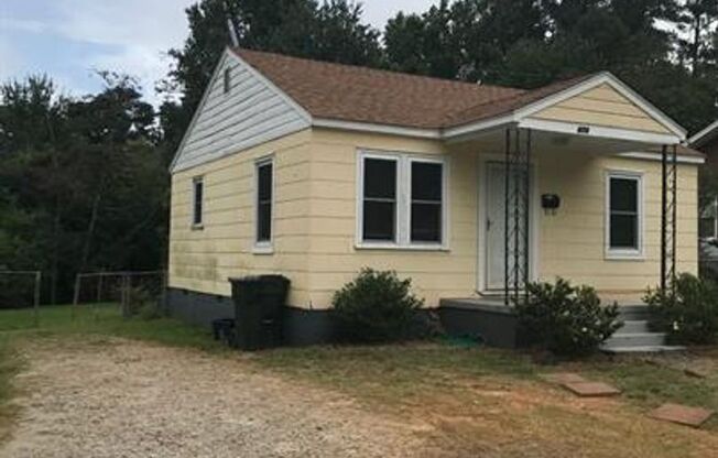 This cozy 2 bed 1 bath home is located in Rock hill