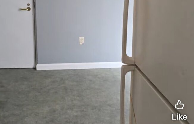 498 E 138 ST