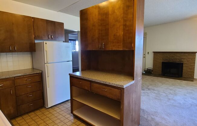 1 bed, 1 bath, 675 sqft, $1,495, Unit 3438 MARSH - Apt 2