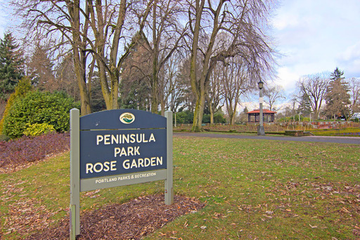 Peninsula Park Apartments