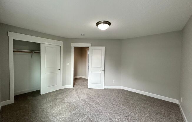 3 beds, 2.5 baths, $2,800