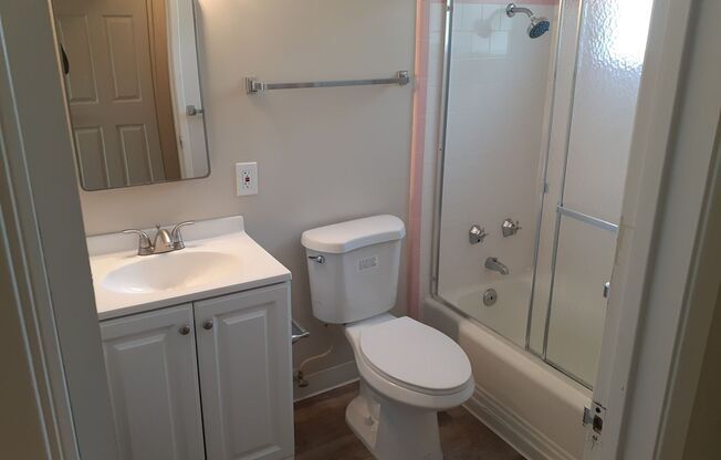 1 bed, 1 bath, 600 sqft, $1,525