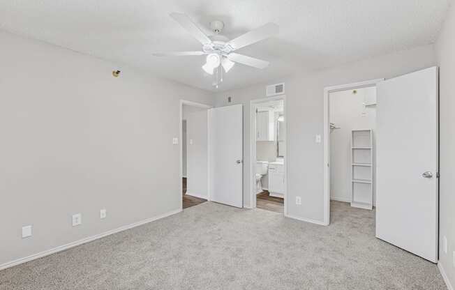 B1 bedroom at Jefferson Place in Irving, Tx