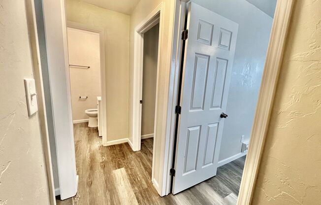 2 beds, 1 bath, 700 sqft, $725, Unit APT 4