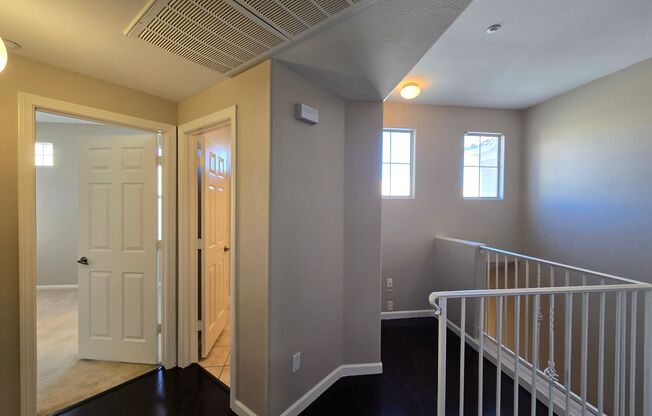 Awesome 2 bedroom 2 bath unit!