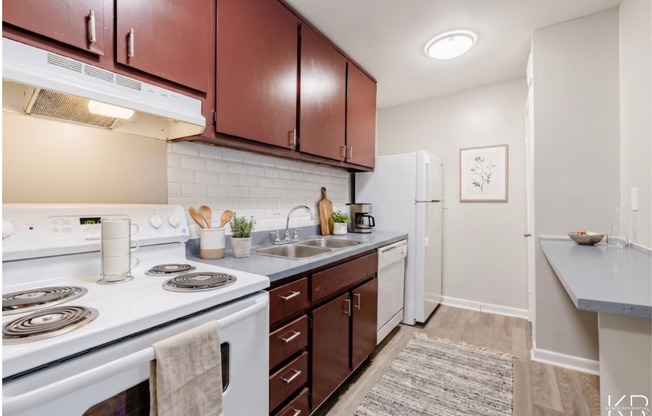 2 beds, 1.5 baths, 976 sqft, $1,275, Unit 2006-13