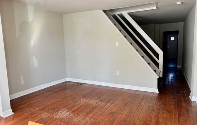 2445 East Huntingdon Street