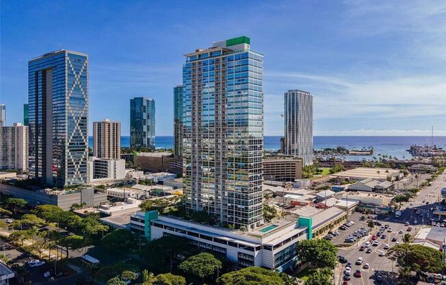 Furnished 2bd/2ba in the Heart of Kaka'ako