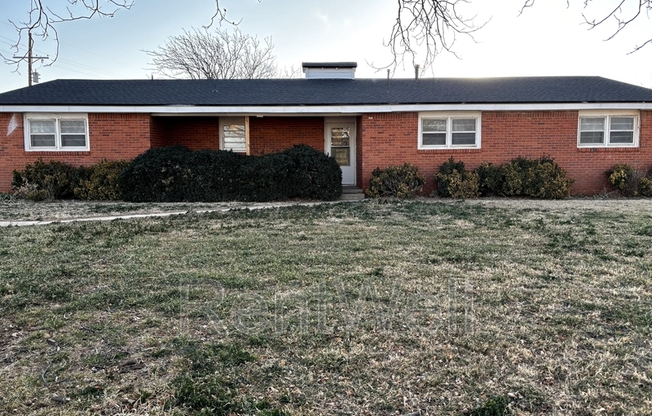 2601 UPLAND AVE