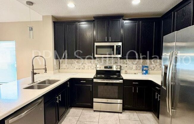 4-bedroom, 2-bathroom home St, Cloud FL