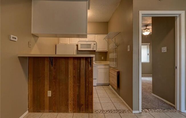 2x2 West Campus Loft!