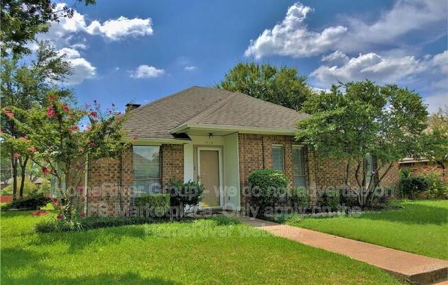 1504 ELIZABETH DR
