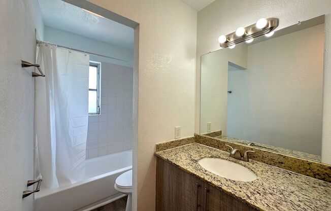 2 beds, 1 bath, 850 sqft, $1,925, Unit F106