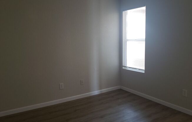 Remolded 3 Bedroom 2 Bathroom in Central Phoenix!!