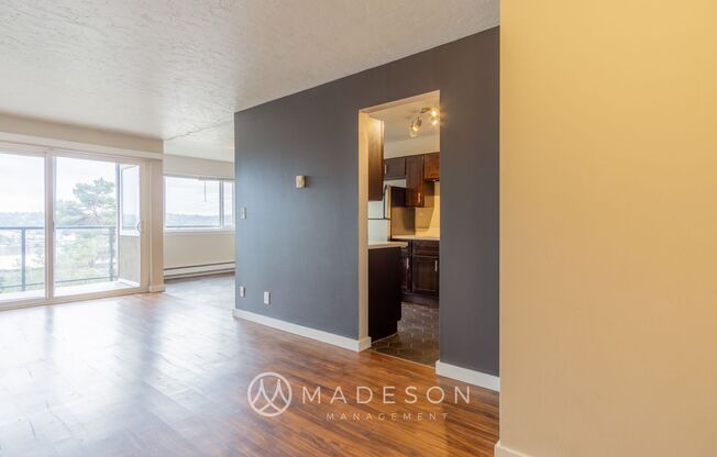 1 bed, 1 bath, 720 sqft, $1,895, Unit 305