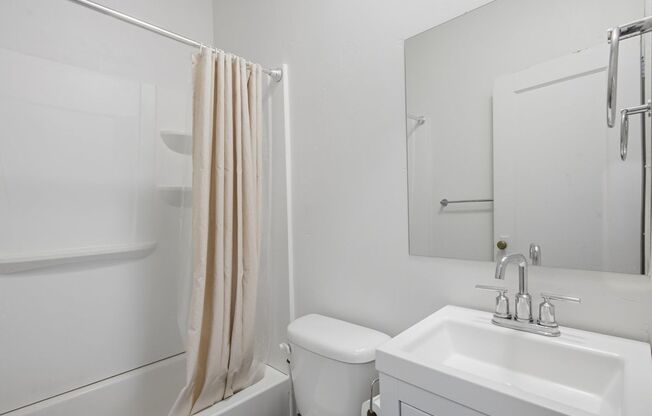 1 bed, 1 bath, $1,200, Unit 718-01