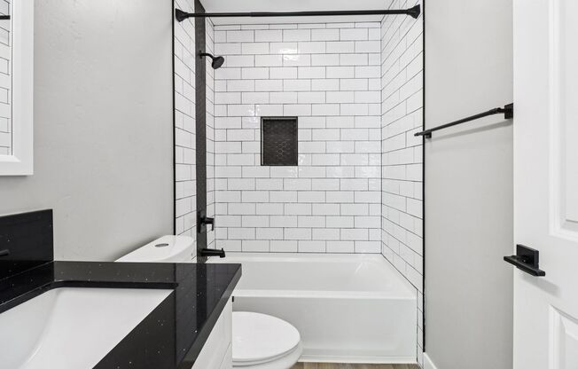 3 beds, 3 baths, 1,140 sqft, $3,895, Unit 210