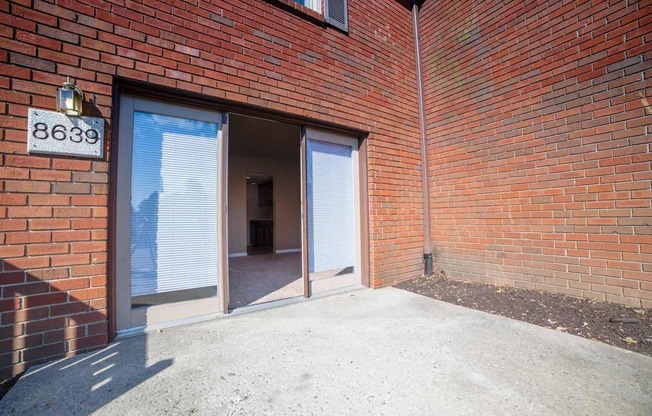 Walkout Patio at Barrington Estates Apartments, Indiana