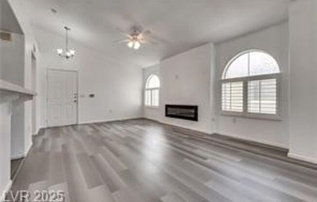 2 bedroom 2 bath Ready to called home!