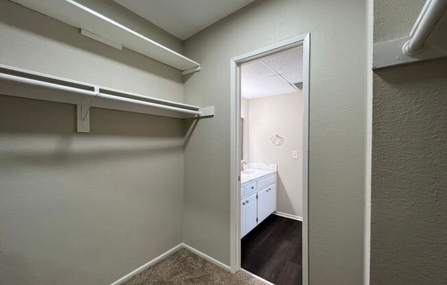 1 bed, 1.5 baths, 737 sqft, $1,850, Unit 115