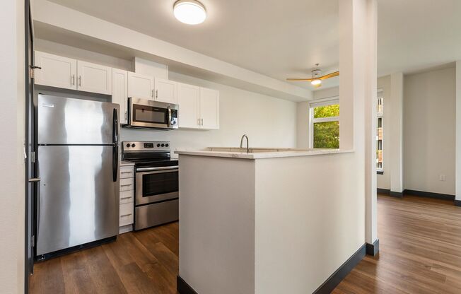 1 bed, 1 bath, 780 sqft, $2,695, Unit 208
