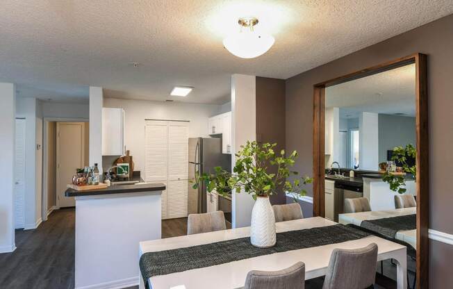 Elegant Dining Area at Champions Walk Apartment Homes, Bradenton, 34210