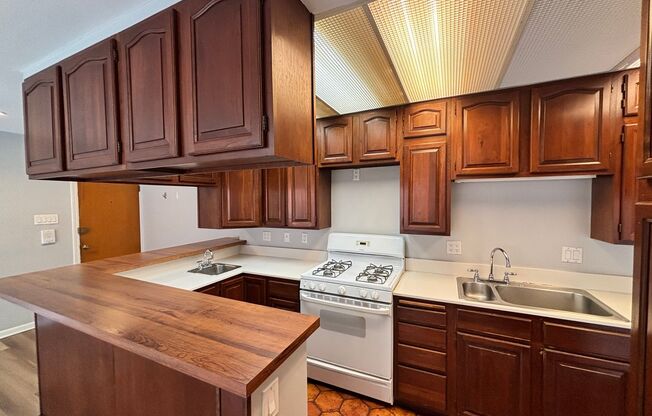 1 bed, 1 bath, 750 sqft, $1,499, Unit 6236 Fifth Ave. #205C