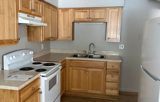 1 bed, 1 bath, 625 sqft, $1,215, Unit 56