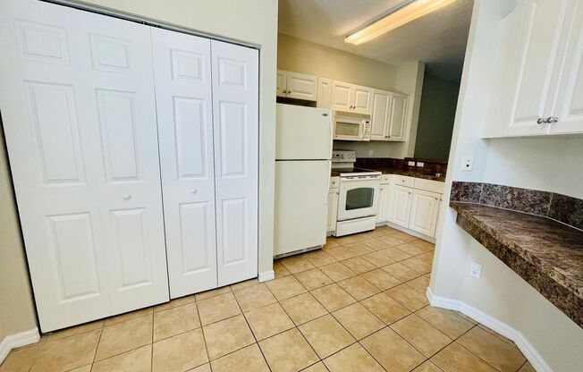 Spacious 2BR/2.5BA Townhouse in Sonoma Bay