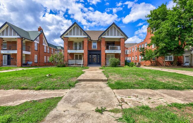 2 Bed 1 Bath apartment in Okc!