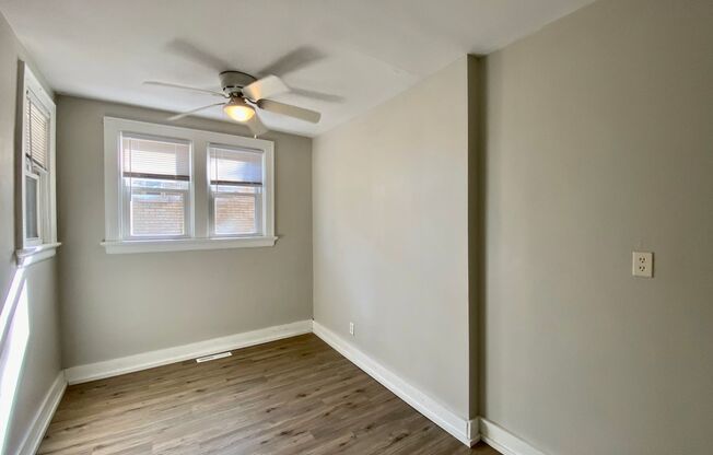3 beds, 1 bath, 1,000 sqft, $1,500, Unit Unit 2