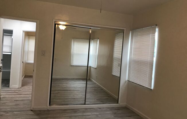 2 beds, 1 bath, 800 sqft, $2,495, Unit 2630 1/2