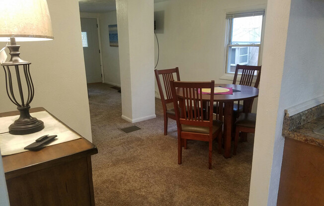 2 beds, 1 bath, $3,100