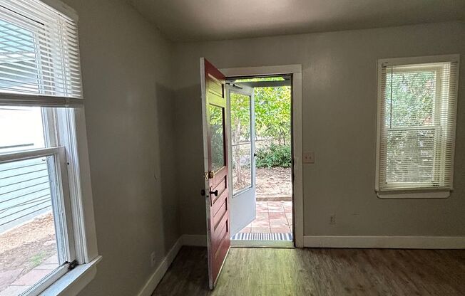 2 beds, 2 baths, $2,200