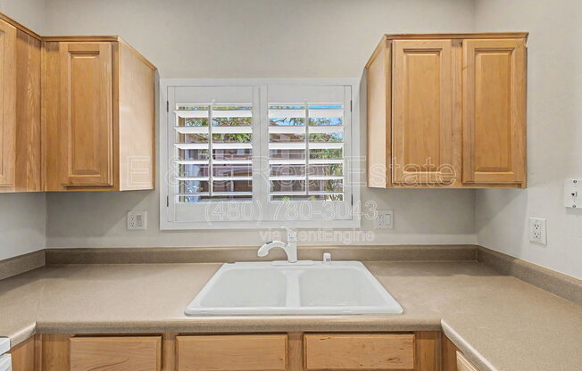 2 beds, 2 baths, 1,299 sqft, $1,895, Unit Unit 1186