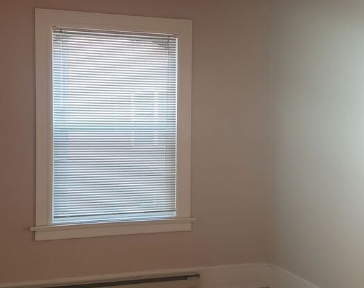 2 beds, 1 bath, 1,230 sqft, $1,600, Unit 408