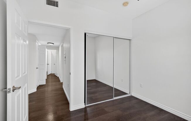 3 beds, 2 baths, $1,680, Unit # 1208