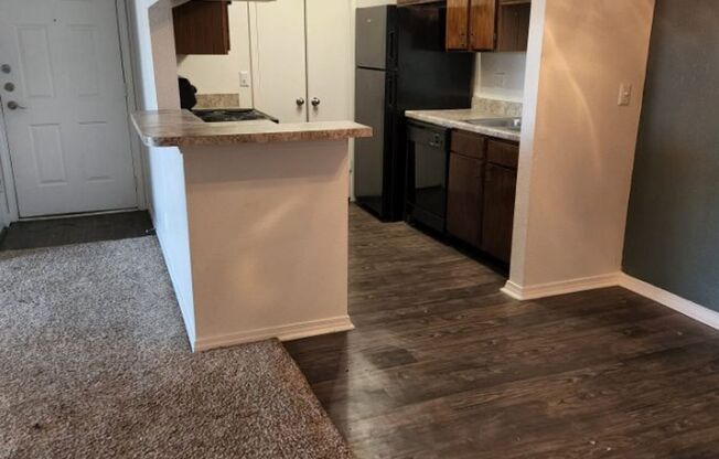 1 bed, 1 bath, 759 sqft, $849