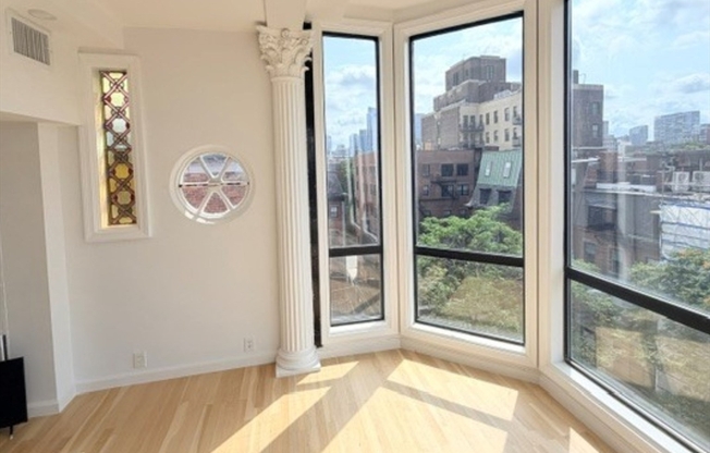 2 beds, 3 baths, $6,300, Unit PHR