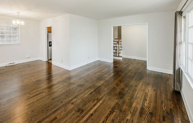 4 beds, 2.5 baths, $2,450