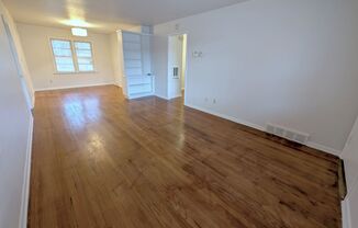 2 beds, 1 bath, $1,200