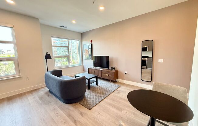 1 bed, 1 bath, 569 sqft, $2,099, Unit 406
