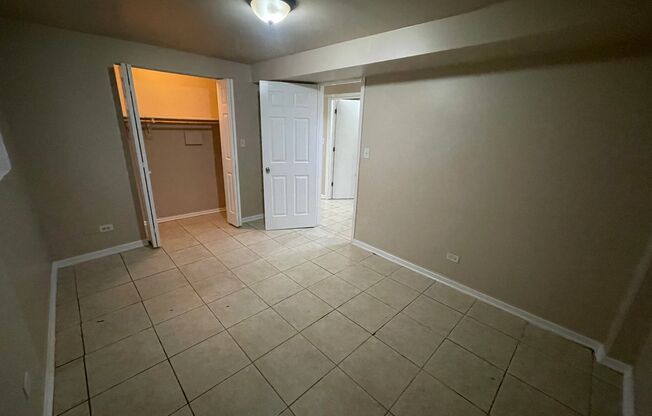 3 beds, 1 bath, $1,450